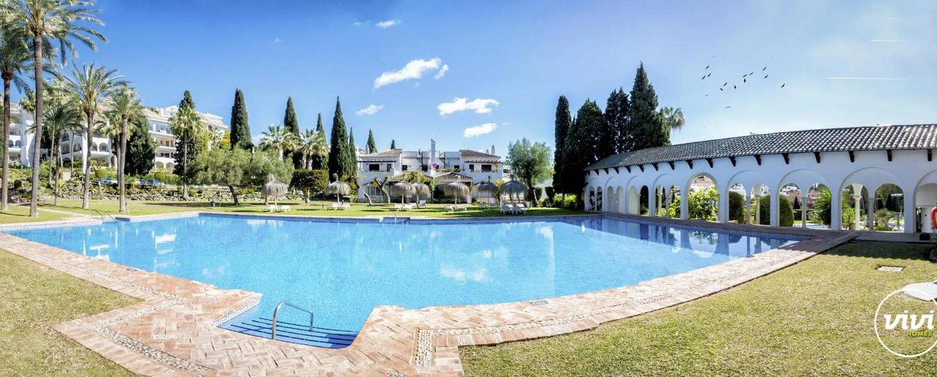 Apartment Vivi Homes - Casa Nobu Pool, Garden, Patio & Beach Marbella