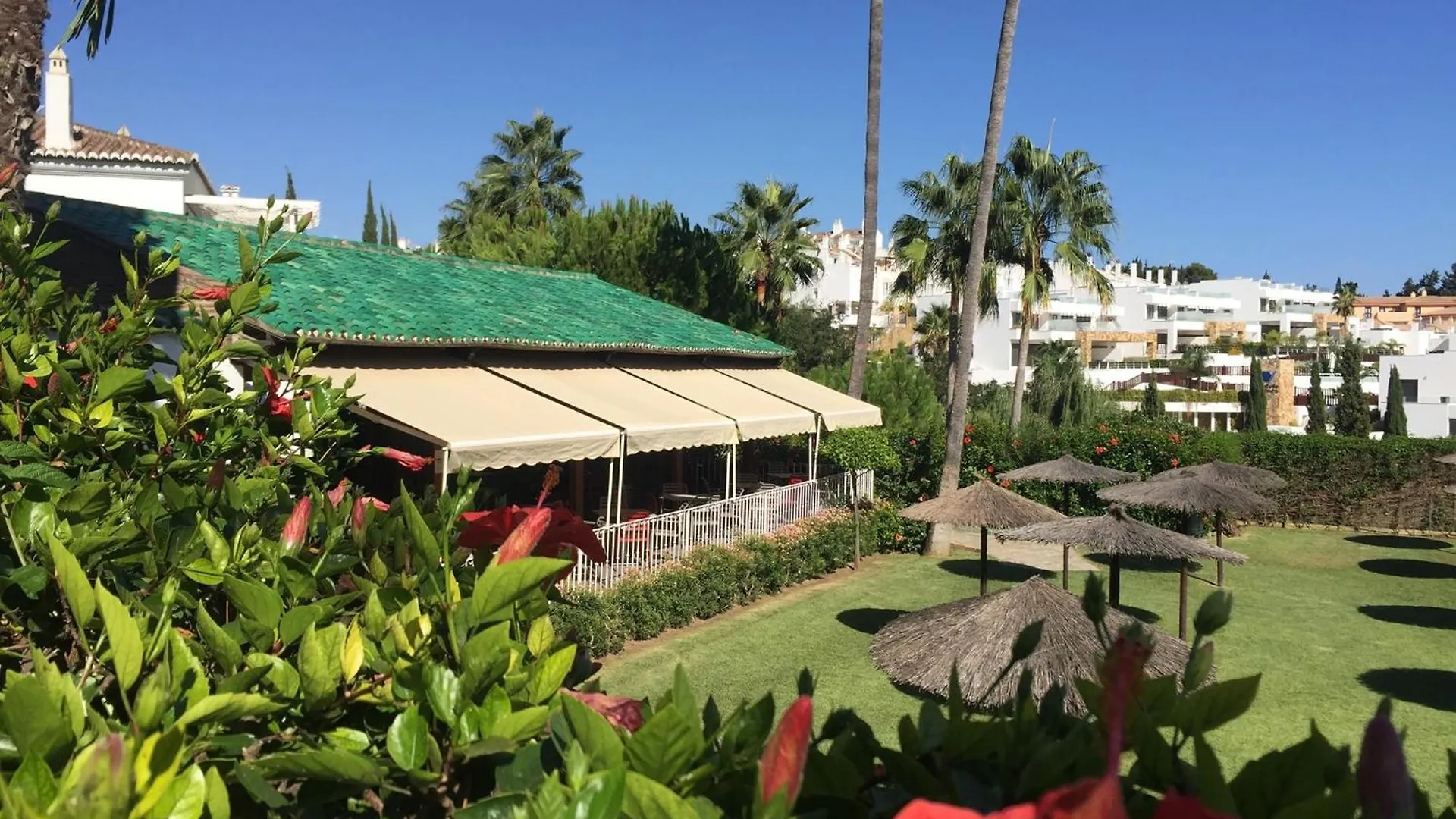 Apartment Vivi Homes - Casa Nobu Pool, Garden, Patio & Beach Marbella