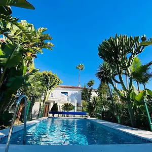 Studio-near The Beach, Bbq And Seawater Pool Apartment
